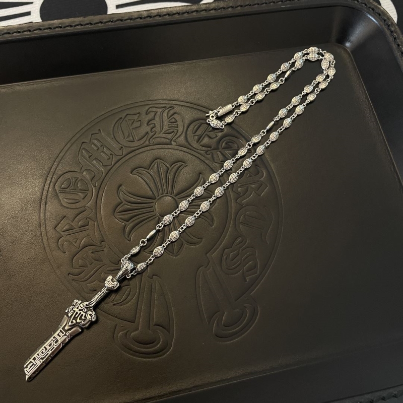 Ch**me He**ts necklaces